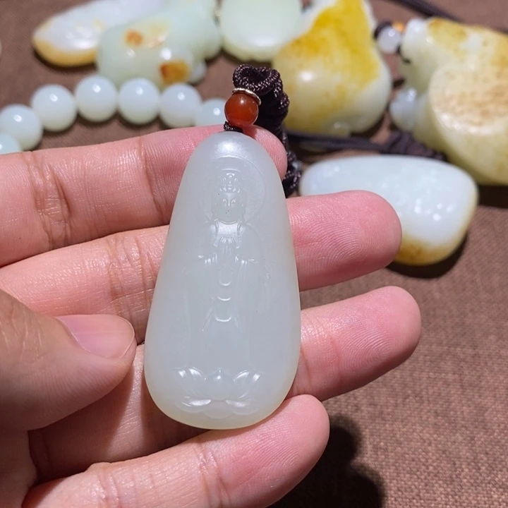 和田玉未镶嵌颈饰明****援