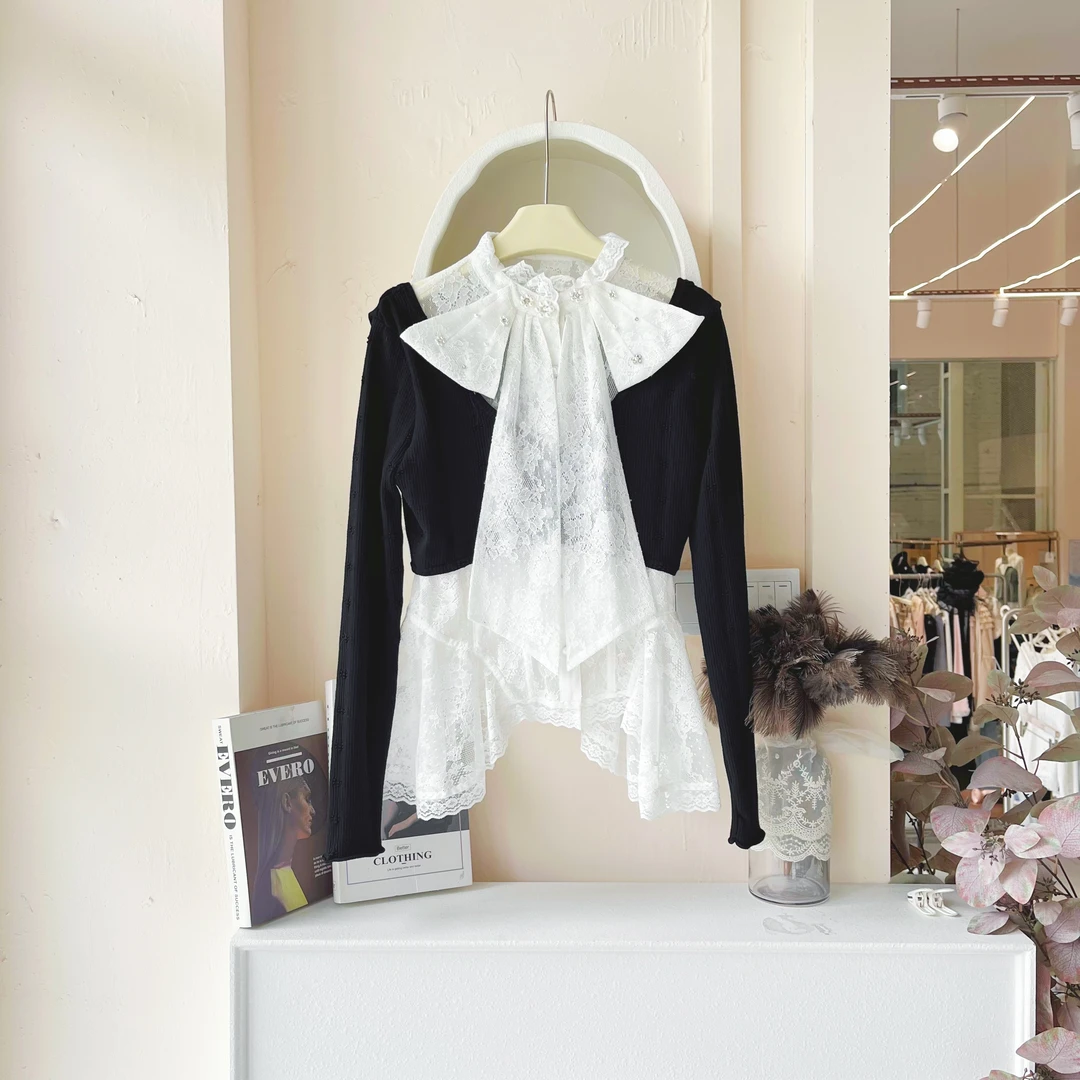 青青大码女装春季新品白色蕾丝蝴蝶结拼接黑色长袖针织上衣C4474