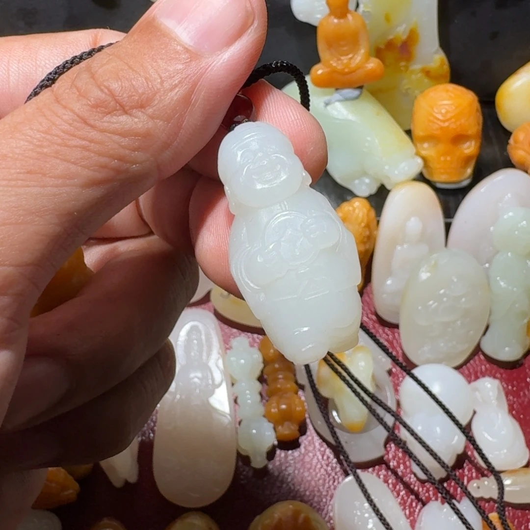 艺***轩和田玉未镶嵌挂件