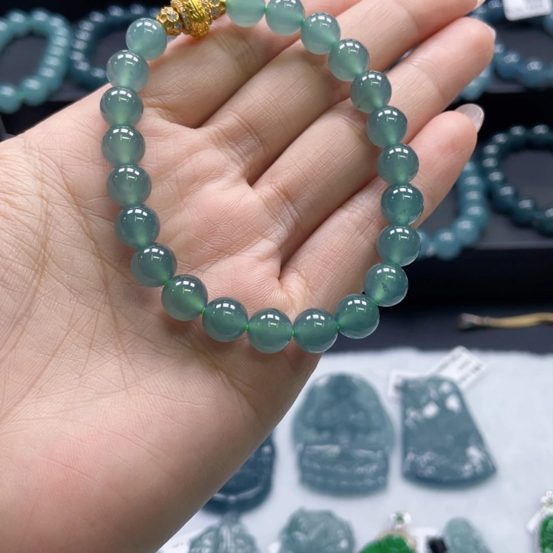 翡翠未镶嵌颈饰卡8