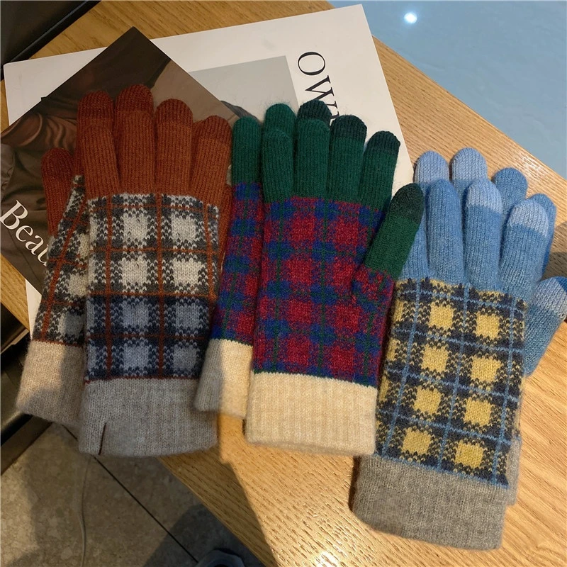 日系撞色格子触屏保暖手套女秋冬季新款针织加厚开车骑行防寒手套