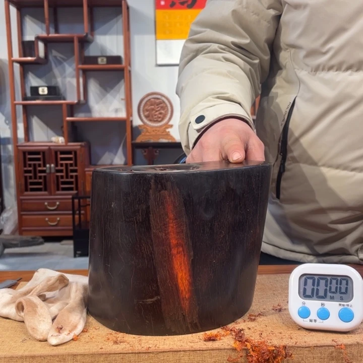 檀香紫檀（小叶紫檀）；大木料