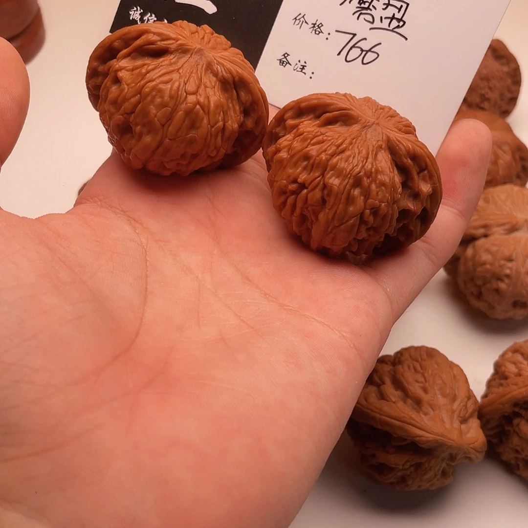 大***哥文玩核桃吊坠磨盘