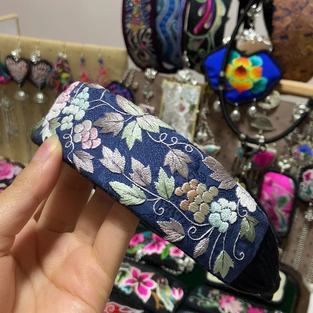 布艺非金属刺绣发箍
