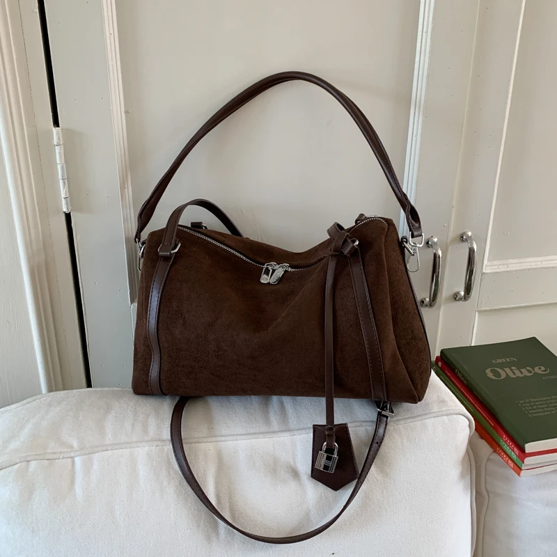 2025慵懒松弛感复古包包女大容量托特包通勤女包新款单肩大包