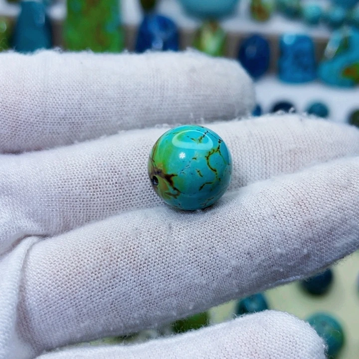 绿松石未镶嵌饰品