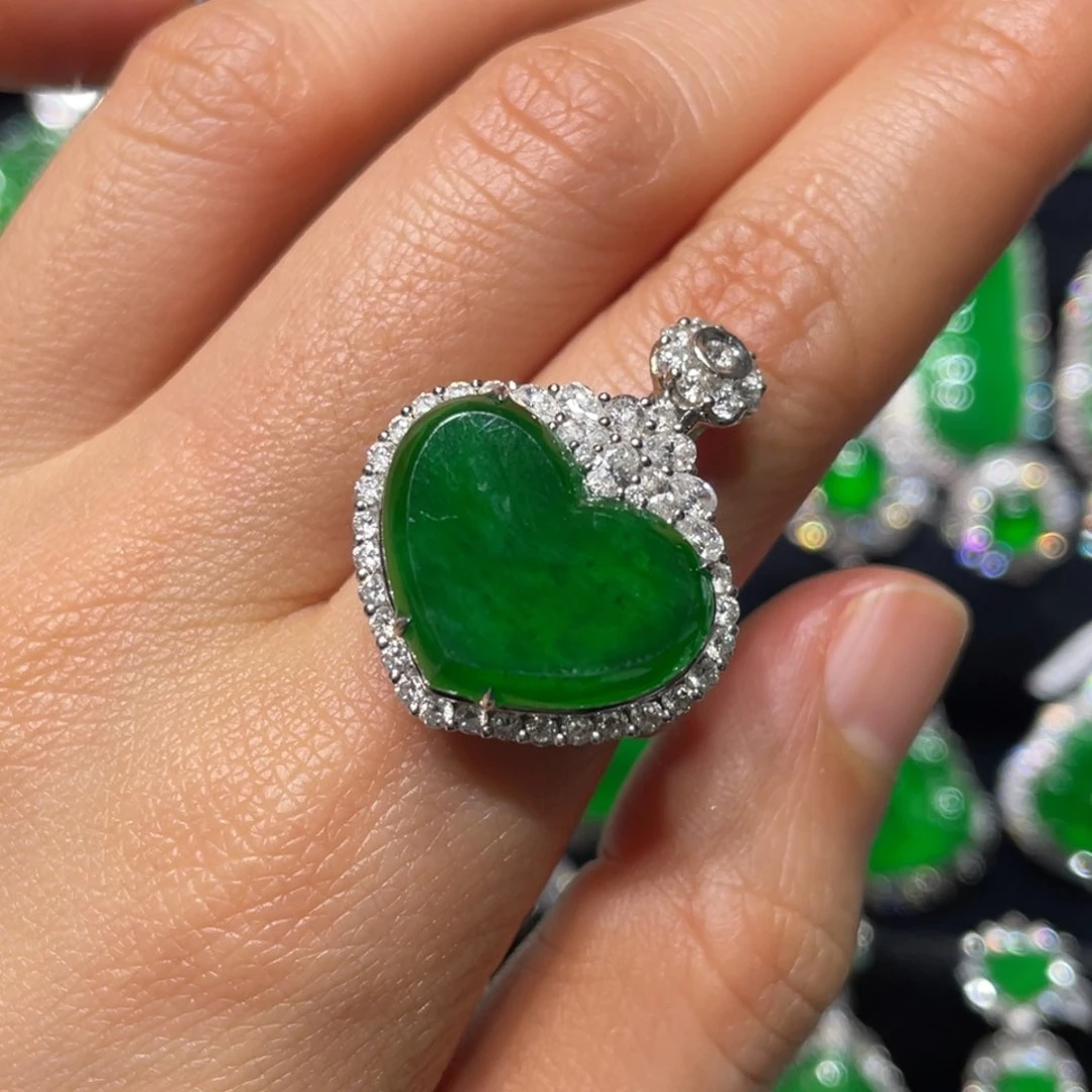 翡翠吊坠(不含链)18K金镶嵌爱心吊坠戒指两用款