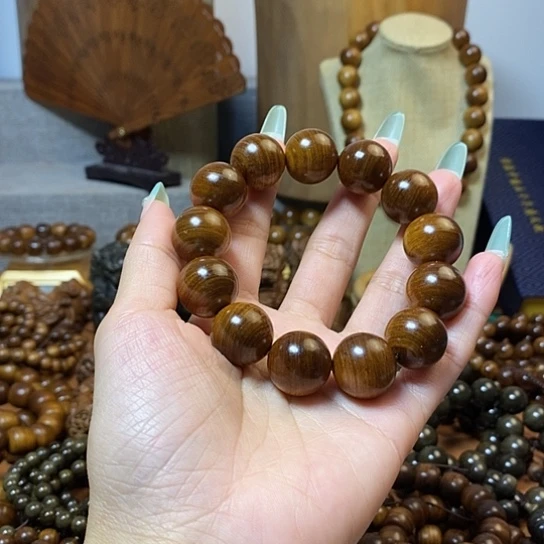 老山檀香黑肉沉水1.8手串