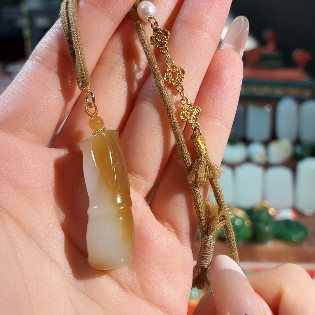 和田玉未镶嵌颈饰T