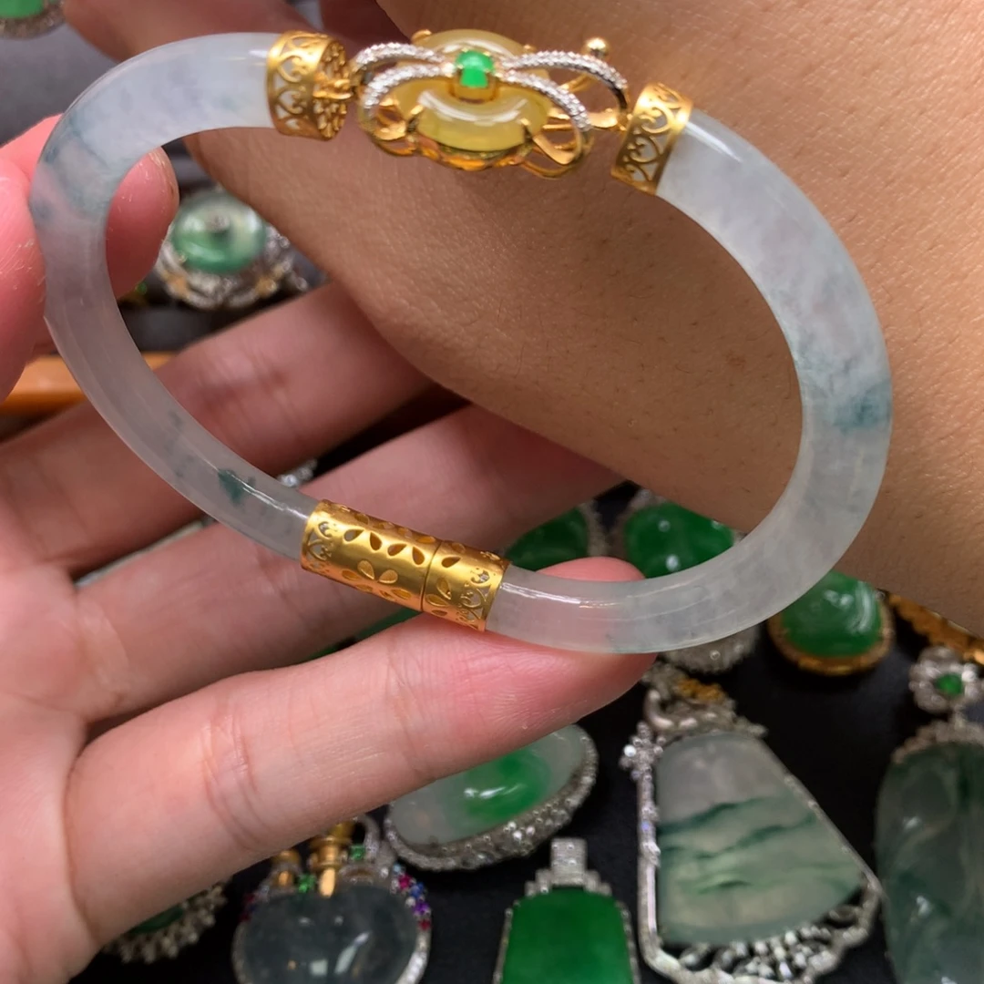 翡翠18K金镶嵌手镯