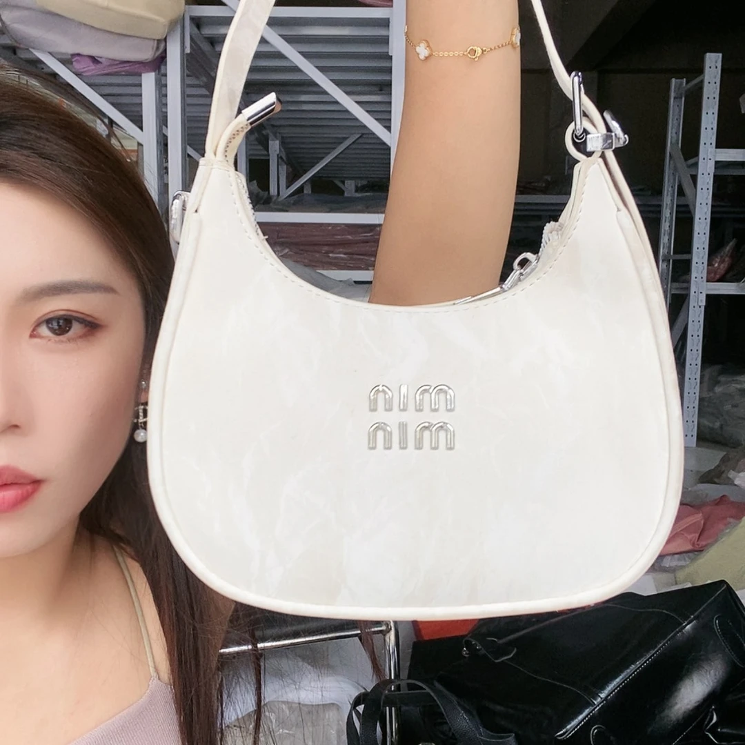 【闪购商品】黄牛剖层皮革