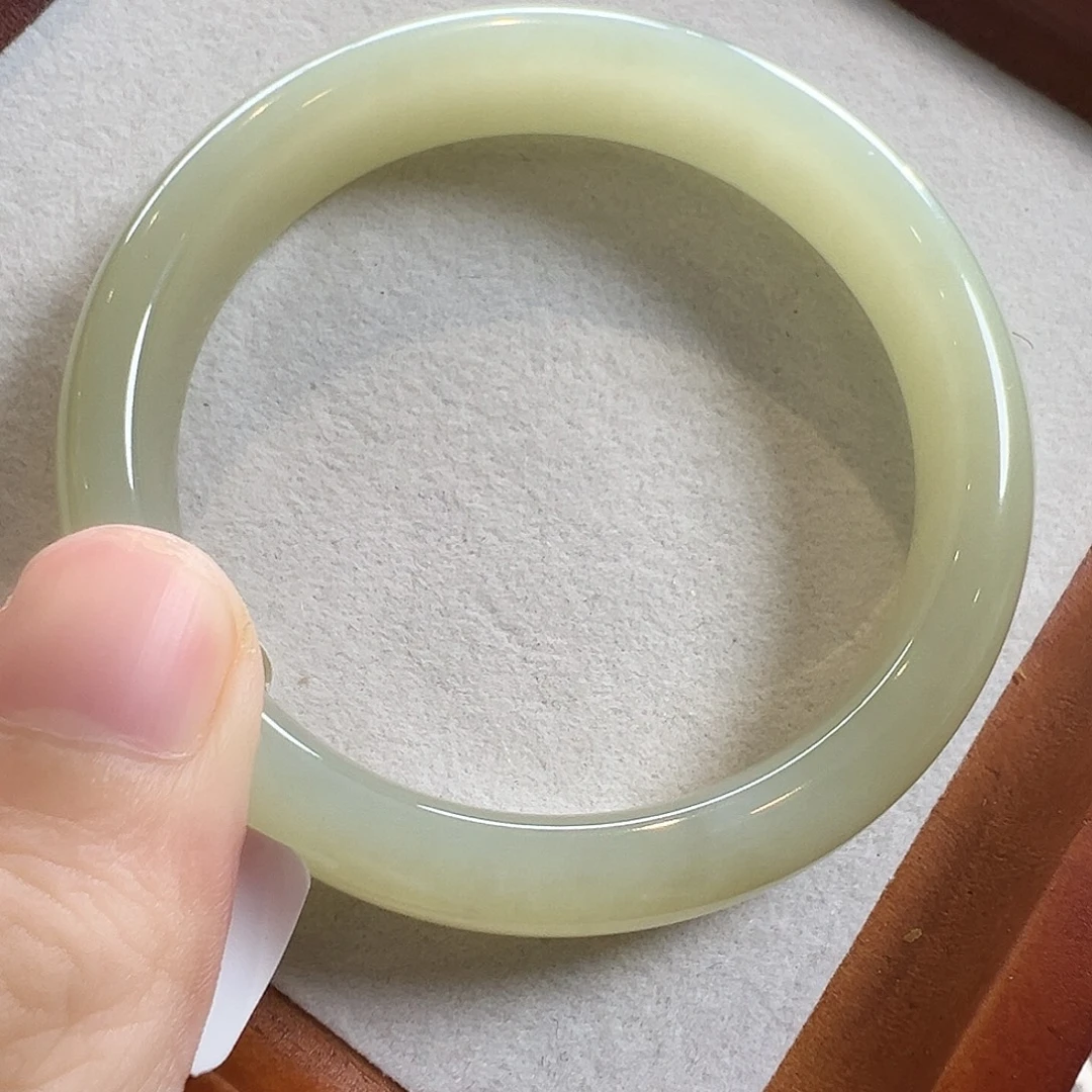 和田玉未镶嵌手镯54