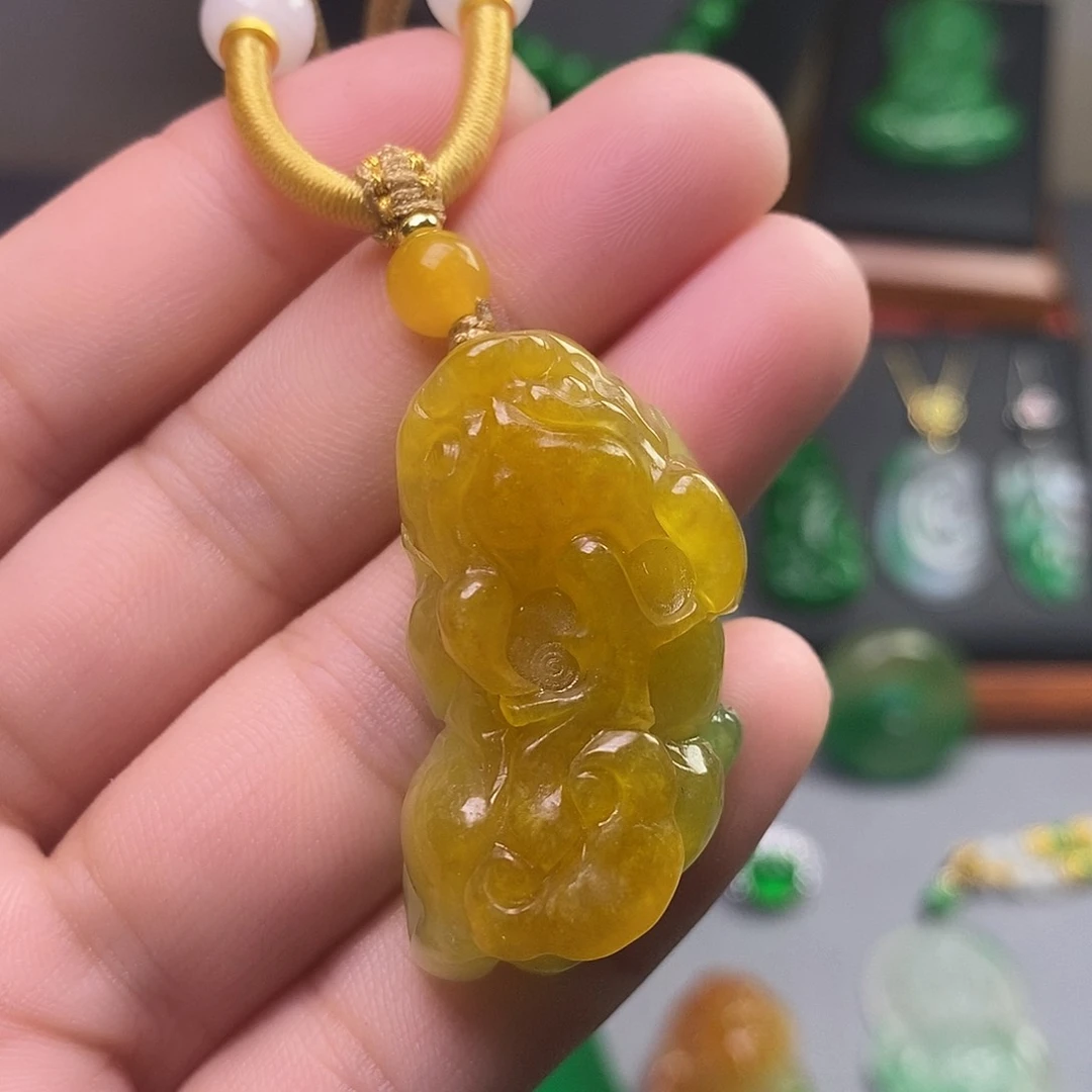 吊坠(赠链)未镶嵌翡翠