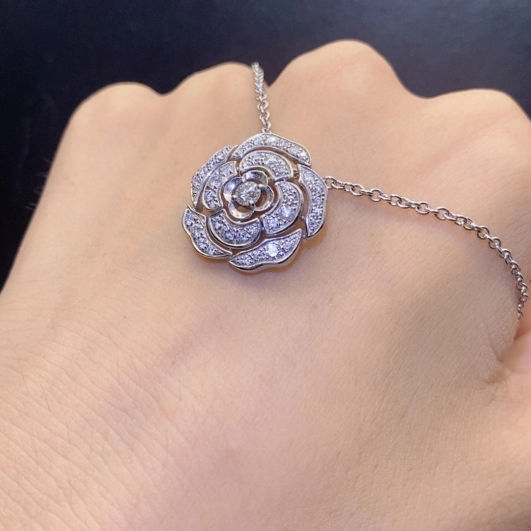 项链钻石18K金镶嵌满钻山茶花k白