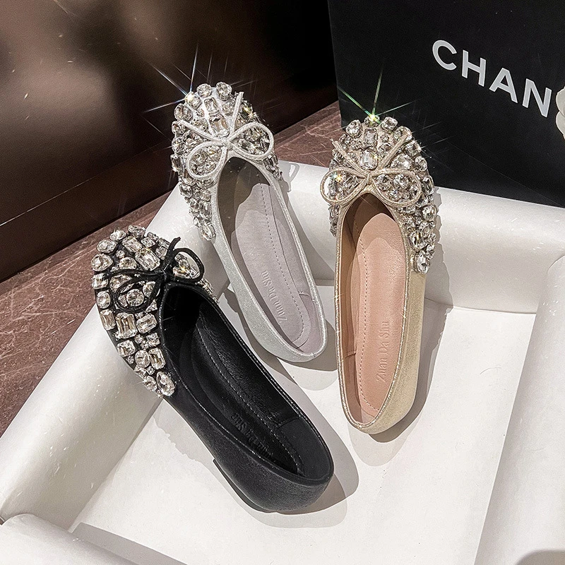 2025新款水钻单鞋女浅口软底仙女飘鞋平底鞋女秋冬大码女鞋41—43