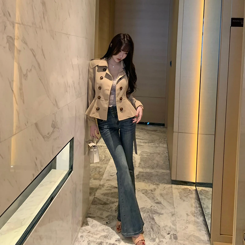 Liuu嘻嘻阿复古多排扣高腰牛仔裤女春季显腿长修身提臀显瘦喇叭裤