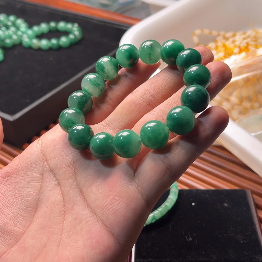 未镶嵌手链石英质玉（非洲翠）