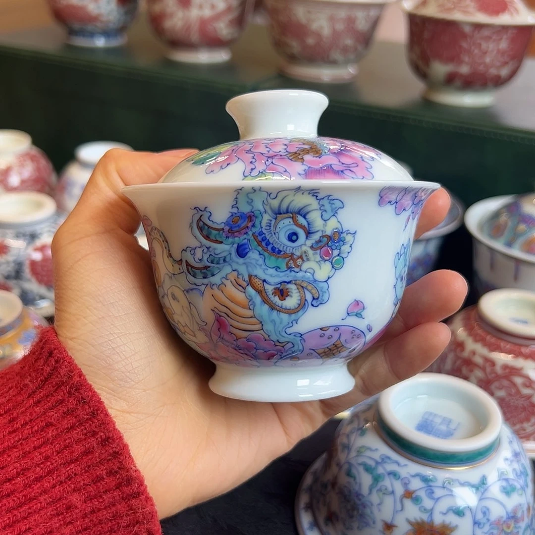 H冉月观隐醒狮盖碗