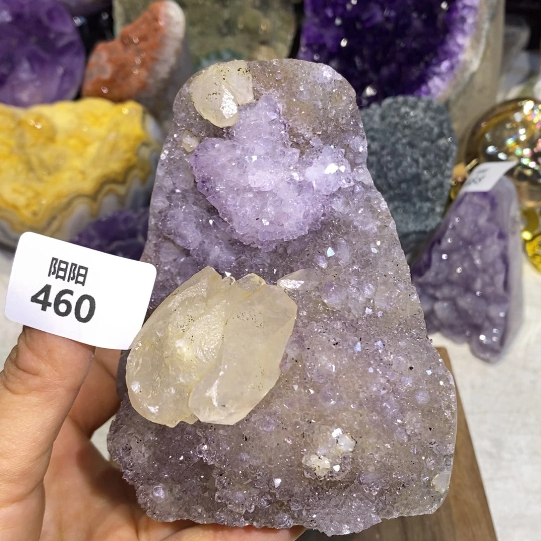 紫晶未镶嵌大型摆件（非配饰）方解石