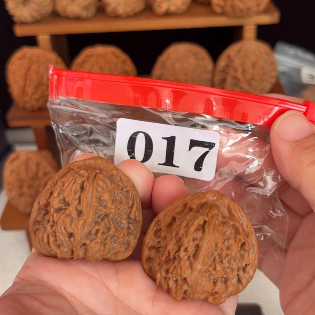 吊坠文玩核桃三角将38