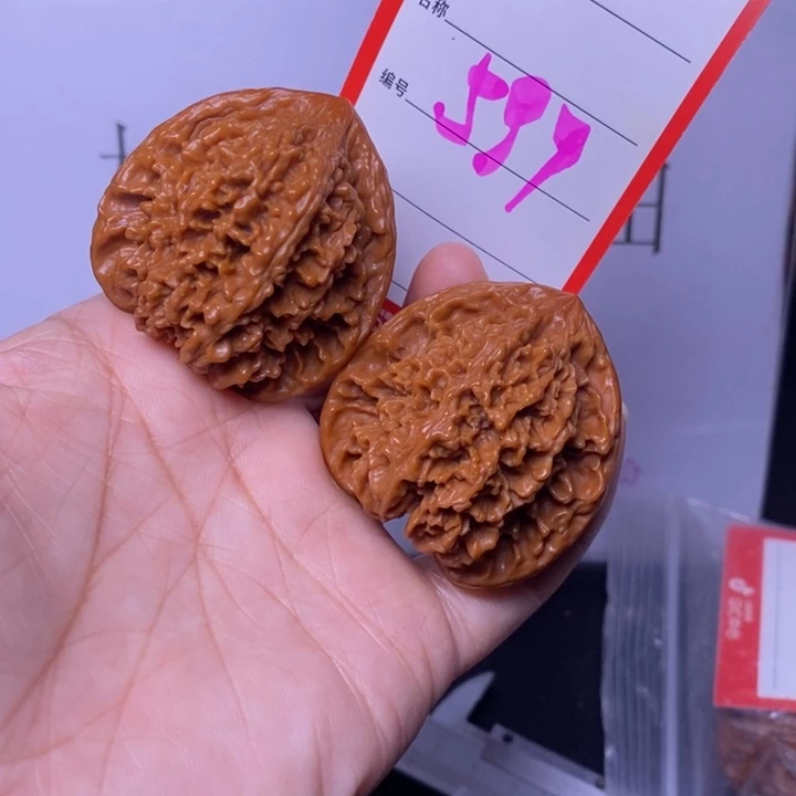 把件文玩核桃绿****周597，42满天星