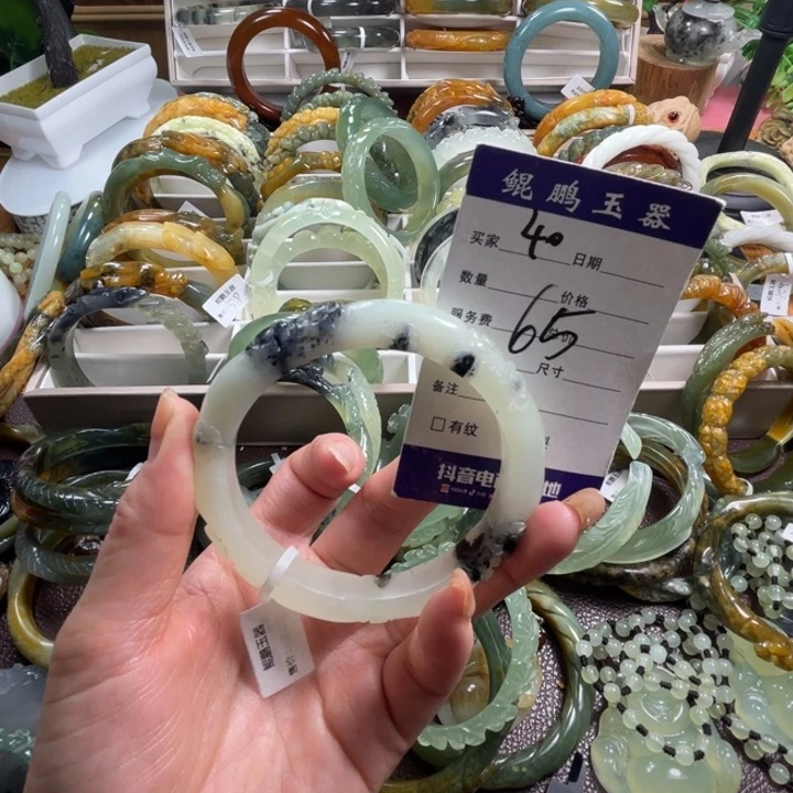 未镶嵌蛇纹石玉手镯