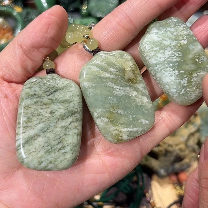 未镶嵌岫玉毛衣链