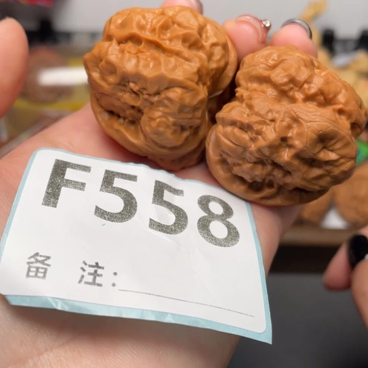 文玩核桃把件红皮肌肉蛙40 42 35