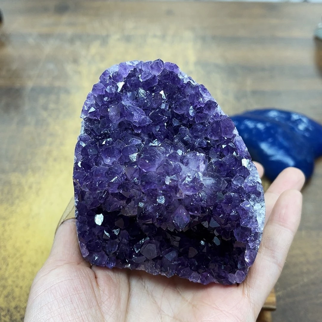 未镶嵌摆件紫晶晶体