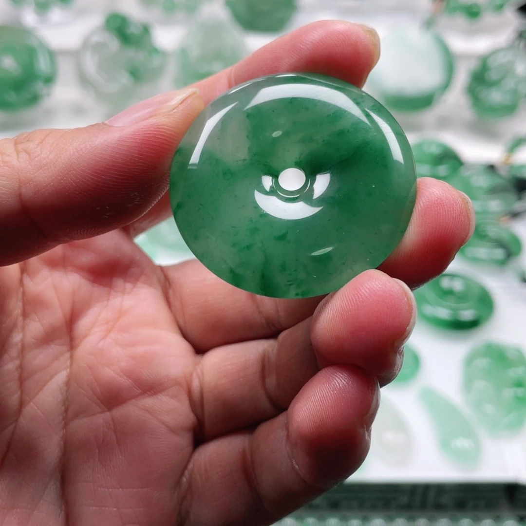 派***哥石英质玉（非洲翠）未镶嵌吊坠(不含链)