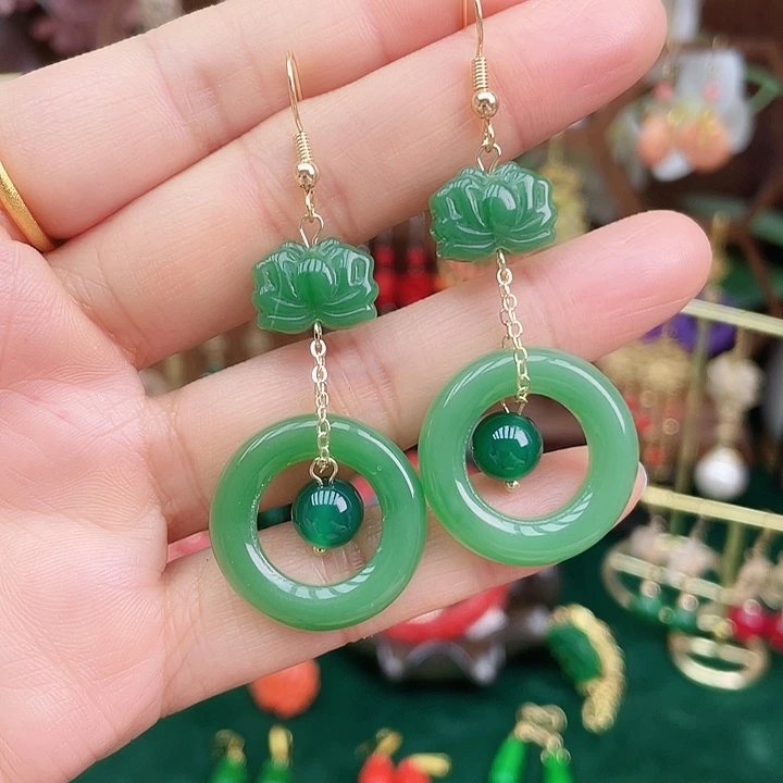 石英质玉耳钉合金