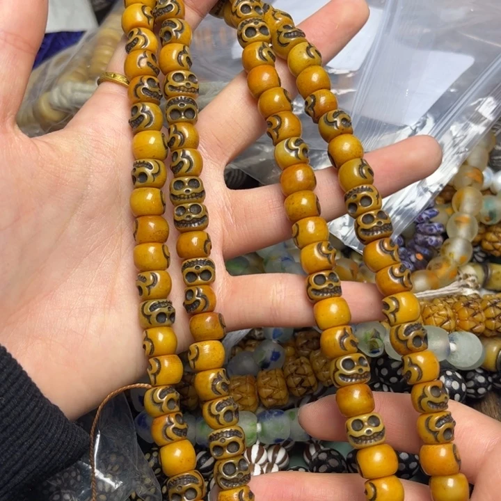 颈饰玻璃9853 牛骨一条