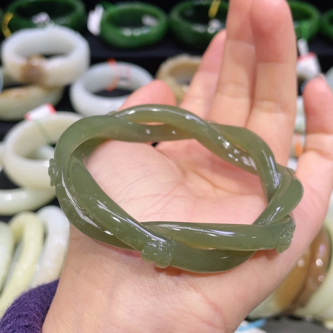 未镶嵌手镯和田玉89