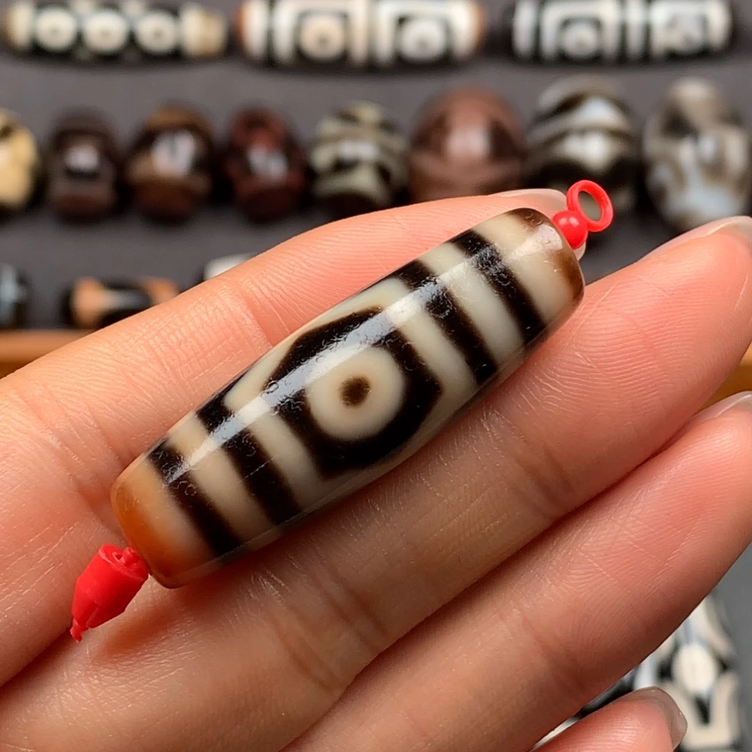 赵***仔玛瑙/玉髓未镶嵌颈饰