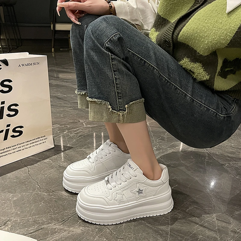 2025春季新款韩版简约厚底小白鞋时尚潮流舒适星星休闲鞋ML51602