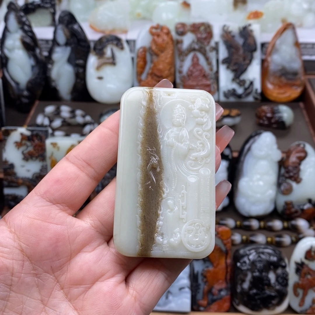 颈饰未镶嵌和田玉