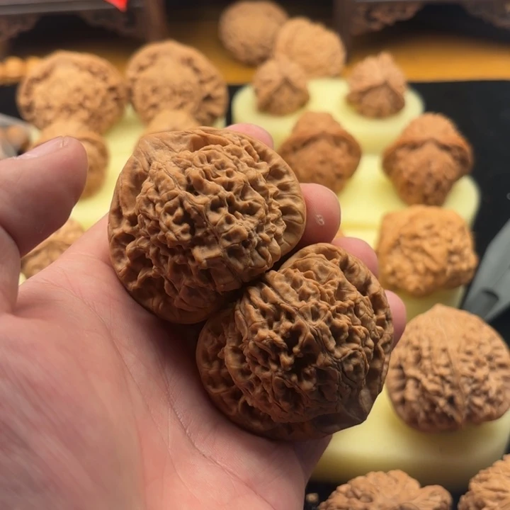 文玩核桃吊坠51超大尺寸龙鼎官帽买一送一