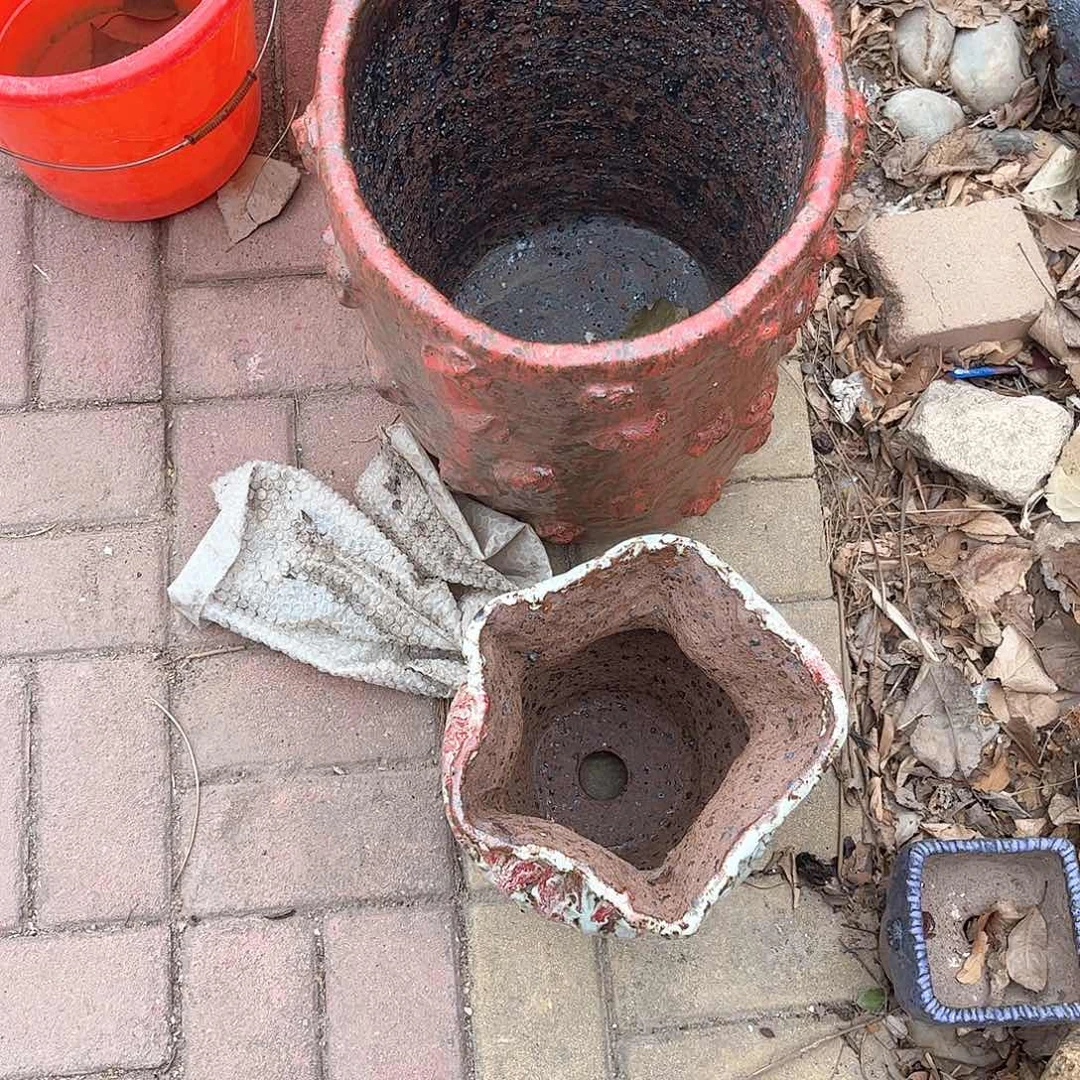 泥塑陌***人古镇炻陶花盆