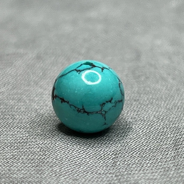 绿松石圆珠，直径10.7mm重1.8克