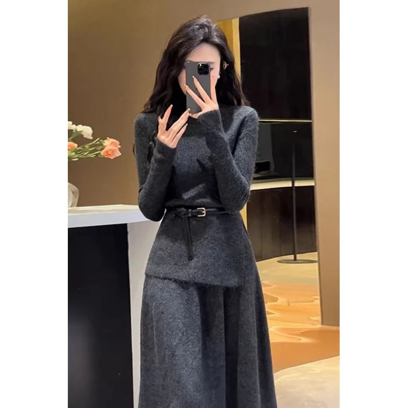 洋气气质长裙红色蕾丝法式女款小黑裙奥特莱斯针织秋冬连衣裙