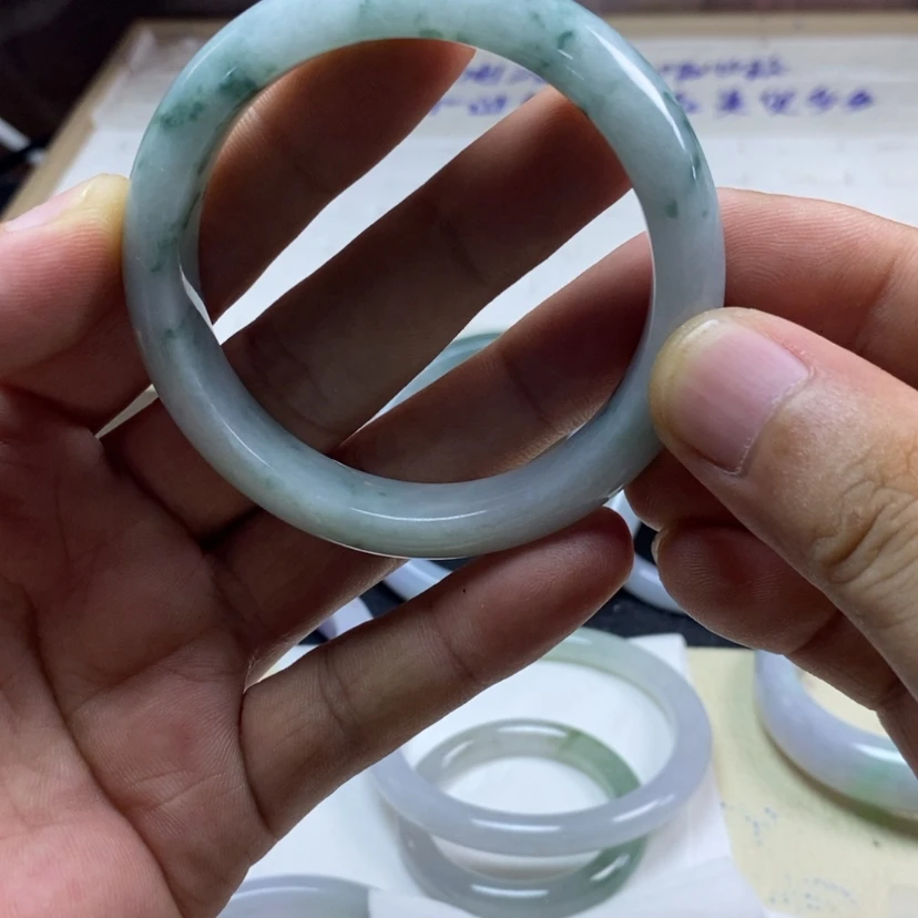 【闪购商品】定制翡翠翡翠手镯未镶嵌燕*燕