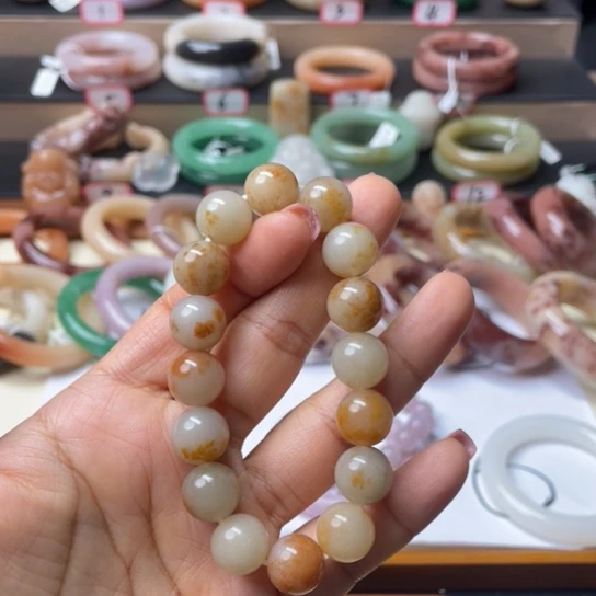 石英质玉未镶嵌手镯