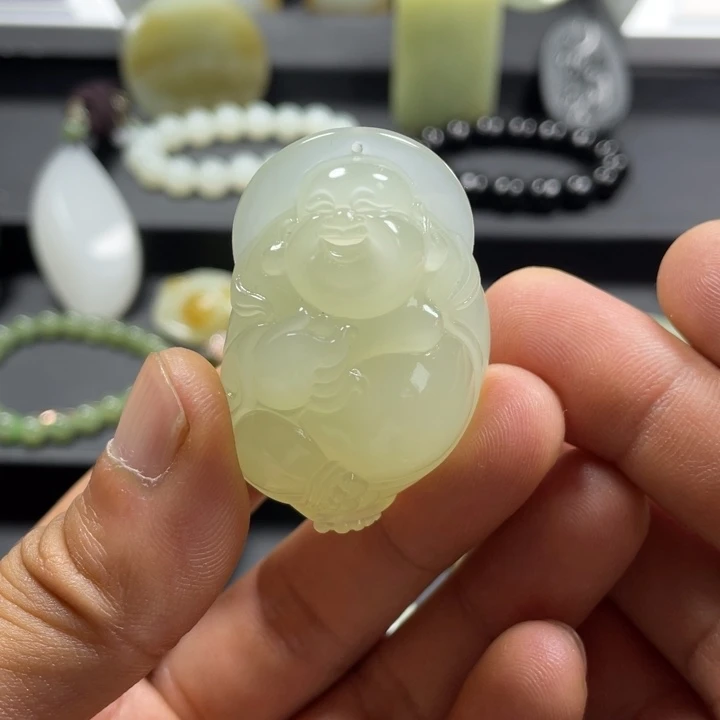 和田玉未镶嵌挂件