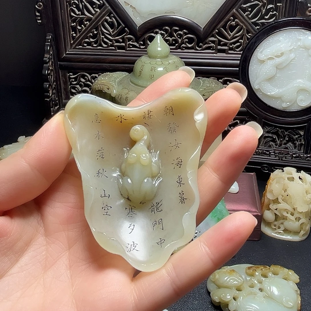 和田玉（糖玉）未镶嵌挂件