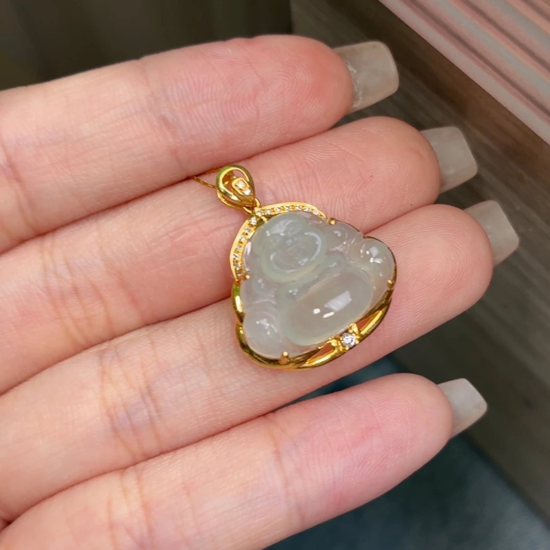 翡翠18K金镶嵌颈饰