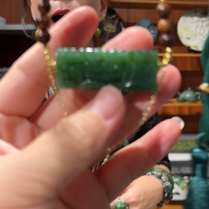 未镶嵌岫玉毛衣链