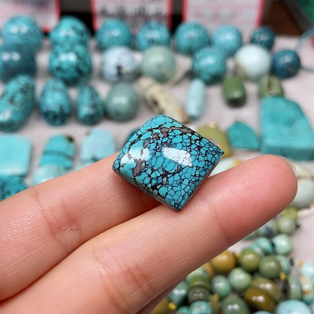 绿松石未镶嵌珠宝半成品