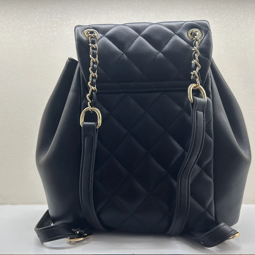 2025新款真皮女包双肩包黑色68420X黑色24