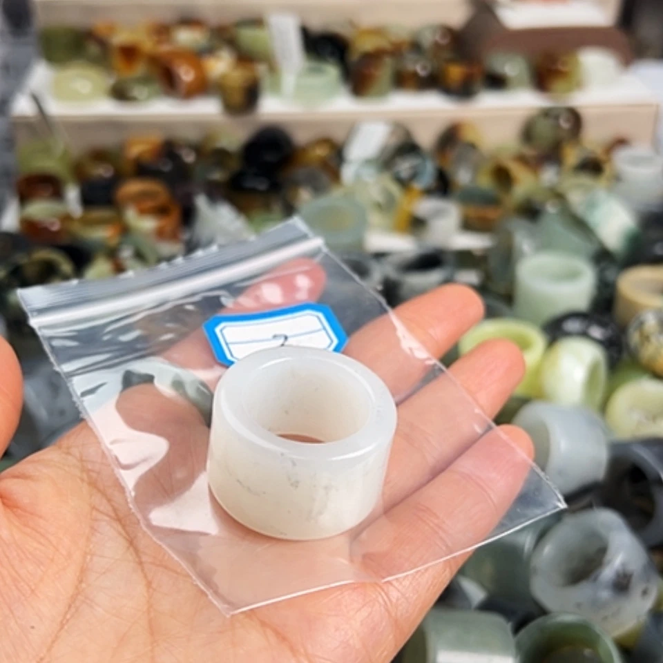 【闪购商品】蛇纹石玉合金颈饰期**迹