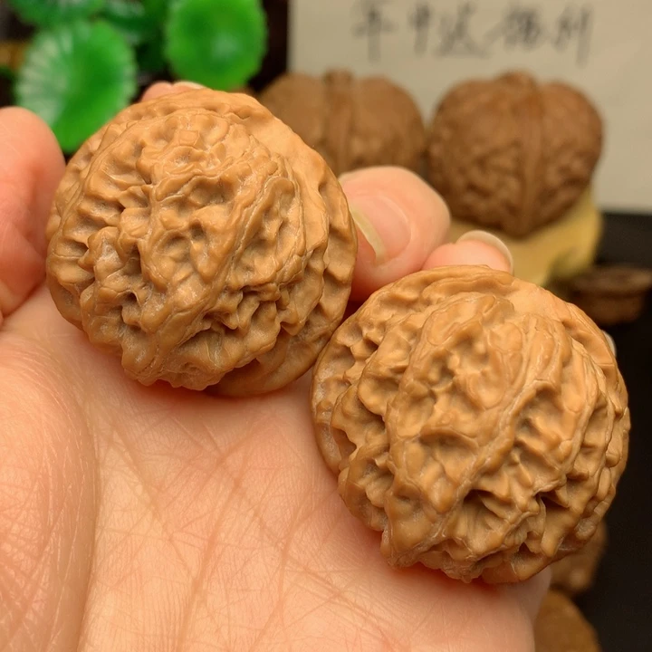 桃核把件苹果园狮子头37